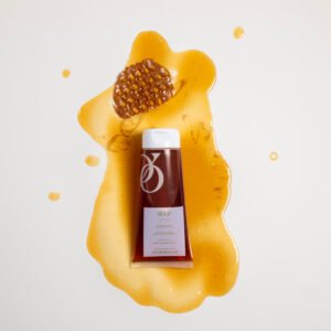 Texture of Blunt Honey Shampoo